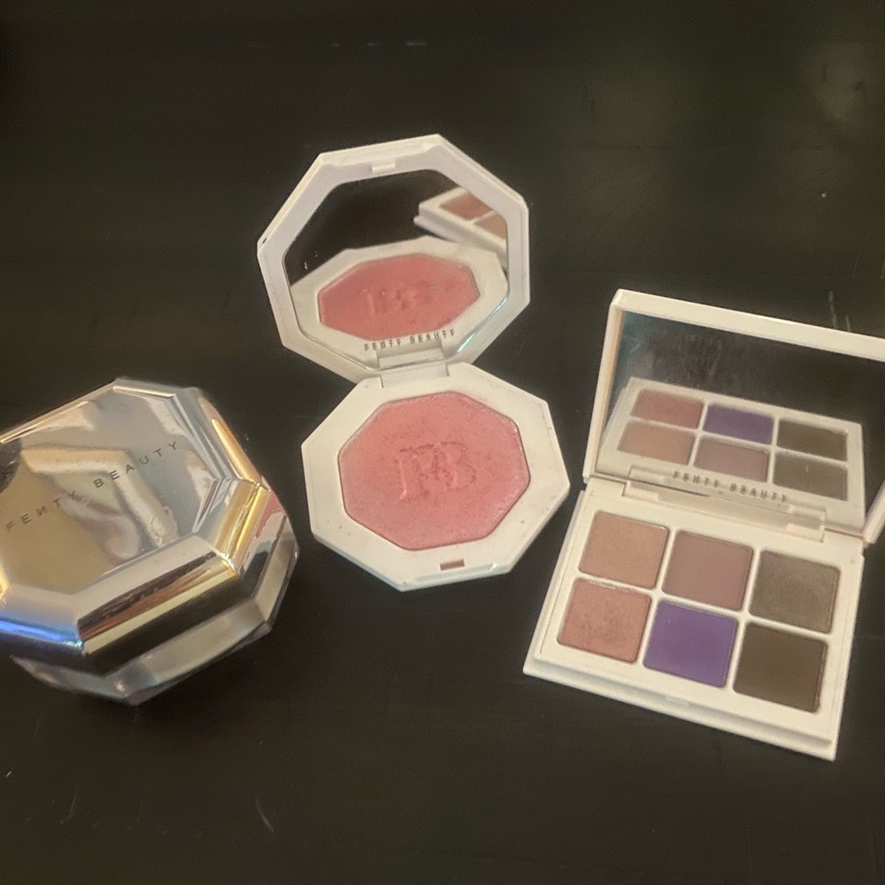 Fenty beauty setting powder shadow highlighter